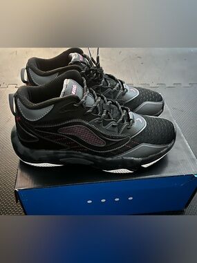 Men's Shaq Black Athletic Sneakers with red accents